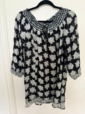 Joie Black and White Printed Peasant Blouse